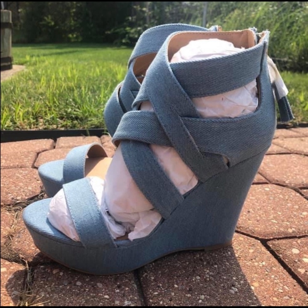 *SOLD Denim wedge strappy heel | Fashion nova / Qupid
